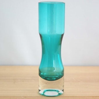 スウェーデンで見つけたガラスの花瓶（一輪挿し）の商品写真