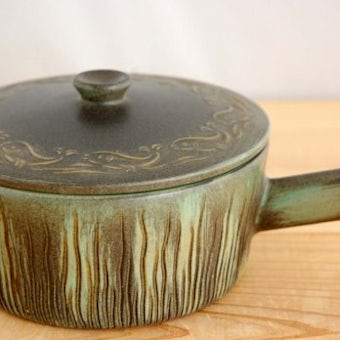 デンマークで見つけた陶器の片手鍋の商品写真