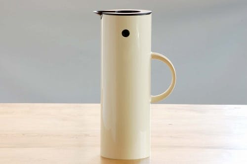 廃盤】Stelton/ステルトン/CLASSICバキュームジャグ１L（ライトベージュ） - 北欧、暮らしの道具店