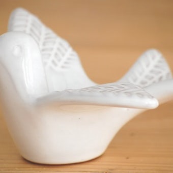 スウェーデンで見つけた陶器の小鳥キャンドルスタンドの商品写真