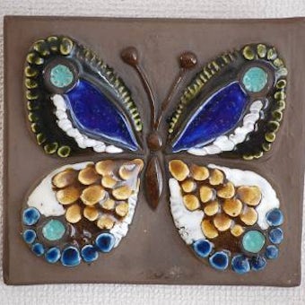 スウェーデン/JIE釜/陶板の壁掛け（美しい蝶）の商品写真