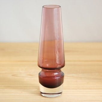 フィンランドで見つけたガラスの花瓶（パープル）の商品写真