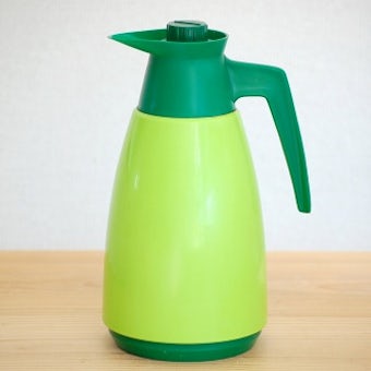 スウェーデンで見つけたプラスティック製魔法瓶（グリーン）の商品写真