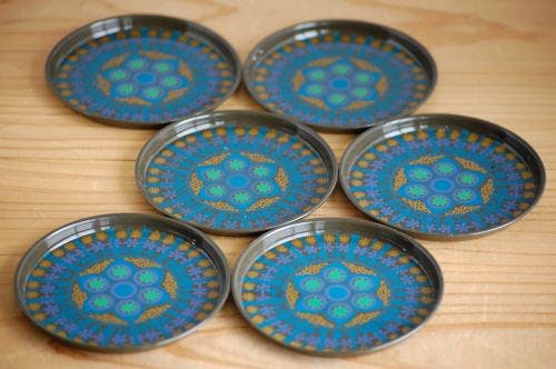デンマークで見つけたブリキ缶コースター6枚セット - 北欧、暮らしの道具店