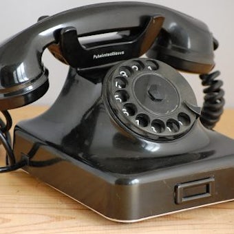 デンマークで見つけた古い黒電話の商品写真