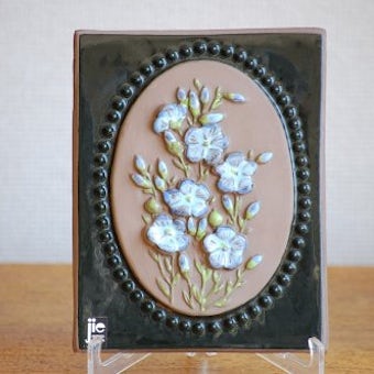 スウェーデン/JIE釜/陶板の壁掛け（青いお花）の商品写真