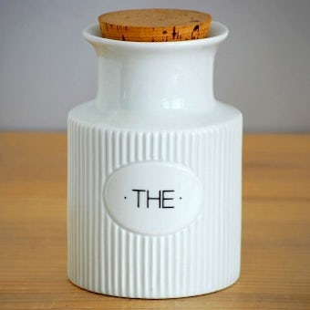 デンマークで見つけた陶器の紅茶キャニスター（ホワイト）の商品写真