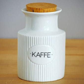 デンマークで見つけた陶器のコーヒーキャニスター（ホワイト）の商品写真