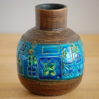 デンマークで見つけた美しい陶器の花瓶（ターコイズブルー）の商品写真