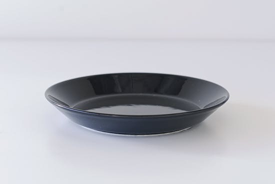 未使用　イッタラ ヘレ ア　A5 プレート 2枚、ティーマ ブラック3枚 未使用 イッタラ ヘレ ア A5 プレート 2枚、ティーマ ブラック3