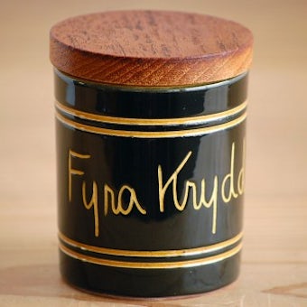 スウェーデンで見つけた木蓋付きスパイスポット/Fyra Kryddor(４つのハーブ)の商品写真