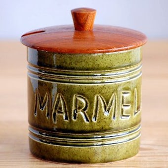 スウェーデンで見つけた木蓋付き陶器のマーマレードポットの商品写真