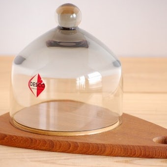 スウェーデン/DESCO社/ガラス製チーズドーム（三角形のチークボード付き）の商品写真
