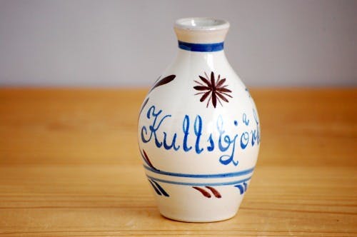 スウェーデン/Nittsjo釜/陶器の小さな花瓶 - 北欧、暮らしの道具店