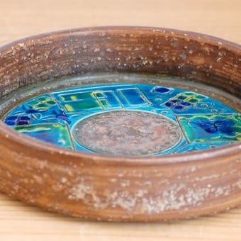 デンマークで見つけたタイル細工が美しい陶器の飾り皿の商品写真