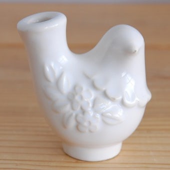 Rosa Ljungデザイン/陶器の小鳥オブジェ（ホワイト）の商品写真
