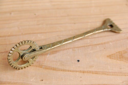 スウェーデンで見つけた金属製ラビオリカッター パイカッター 北欧 暮らしの道具店