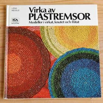 スウェーデンで見つけた古い本/マット織の本の商品写真