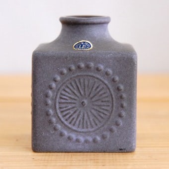Upsala Ekeby/ウプサラエクビイ/キューブ型の花瓶（パープル） 小の商品写真