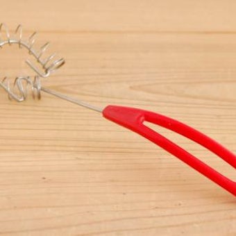 スウェーデンで見つけたキッチンツール 卵をかき混ぜる道具 北欧 暮らしの道具店 スウェーデンで見つけたキッチンツール 卵をかき混ぜる道具 北欧 暮らしの道具店
