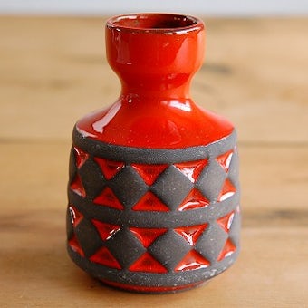 デンマークで見つけた陶器の花瓶（レッド）の商品写真