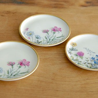 デンマークで見つけた野の花の絵が美しい小皿３枚セットの商品写真