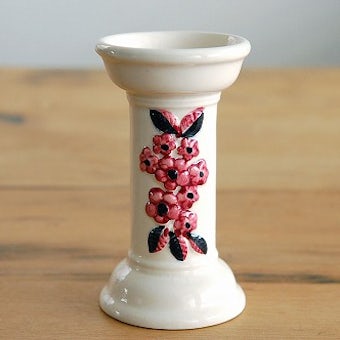 スウェーデンで見つけた陶器のキャンドルスタンド（ピンクのお花模様）の商品写真