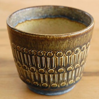 スウェーデンで見つけた陶器の植木鉢の商品写真