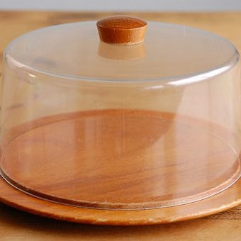 スウェーデンで見つけたプラスティック製タルトドーム（チーズドーム）の商品写真