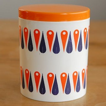 スウェーデンで見つけたプラスティック製キャニスター（オレンジ）の商品写真