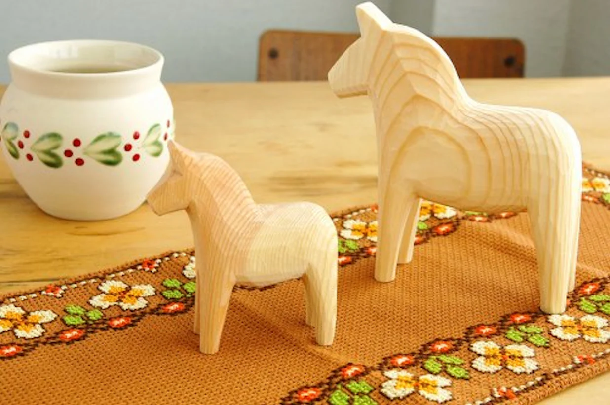 スウェーデン Grannas グラナス ダーラナホース ナチュラル S 北欧 暮らしの道具店 スウェーデン Grannas グラナス ダーラナホース ナチュラル S 北欧 暮らしの道具店