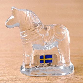 スウェーデンで見つけた小さなガラス製のダーラナヘストの商品写真