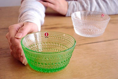 iittala/イッタラ/Kastehelmi/カステヘルミ/ボウル（アップルグリーン） - 北欧、暮らしの道具店