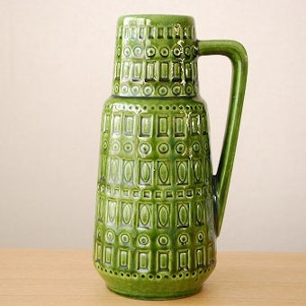 デンマークで見つけた陶器の花瓶（グリーン・持ち手付き）の商品写真