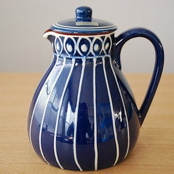 デンマークで見つけた陶器のティーポット（ブルー）の商品写真