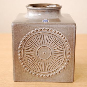 Upsala Ekeby/ウプサラエクビイ/キューブ型の花瓶（大）の商品写真