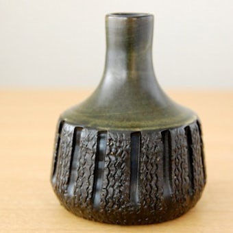 Upsala Ekeby/ウプサラエクビイ/Mari Simmulson/陶器の花瓶（ブラウン）の商品写真