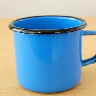 スウェーデンで見つけたホーロー製マグカップ（ブルー）の商品写真