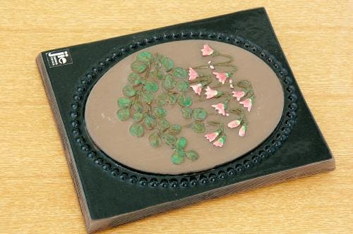 スウェーデン/JIE釜/陶板の壁掛け（小）（ピンクの小花） - 北欧