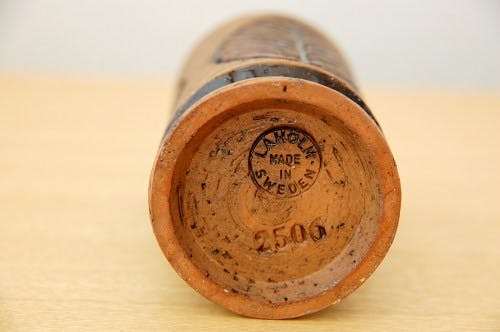 西尾陶山　黒色 球形 陶器花瓶 花瓶 黒 陶器 ミニ花器 一輪挿し セラミック フラワーベース