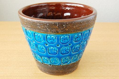 デンマークで見つけたブルーの釉薬が美しい陶器の植木鉢カバー デンマークで見つけたブルーの釉薬が美しい陶器の植木鉢カバー