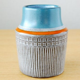 Upsala Ekeby/ウプサラエクビイ/Mari Simmulson/陶器の花瓶（小）（グレー＆オレンジライン）の商品写真