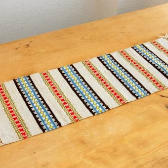スウェーデンで見つけた毛織りのテーブルランナーの商品写真