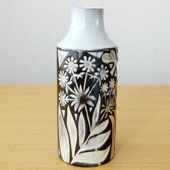 Upsala Ekeby/ウプサラエクビイ/Mari Simmulsonデザイン/.陶器の花瓶（蝶と花）の商品写真