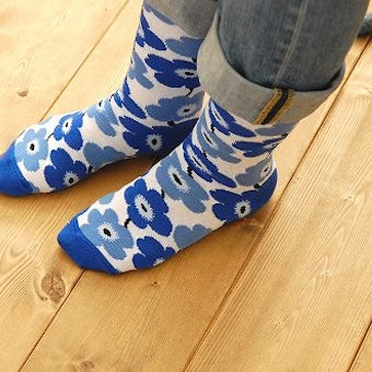 【取扱い終了】marimekko/靴下/ウニッコ柄（ホワイト×ブルー）/サイズ34-36（22.5～23cm）の商品写真