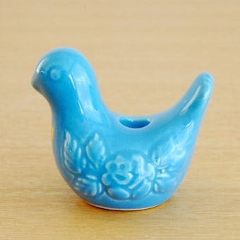 スウェーデンで見つけた陶器の小鳥オブジェ（キャンドルスタンド）の商品写真