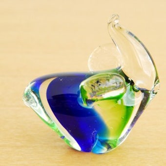 スウェーデンで見つけたガラスの小鳥オブジェ（ブルー×グリーン）の商品写真