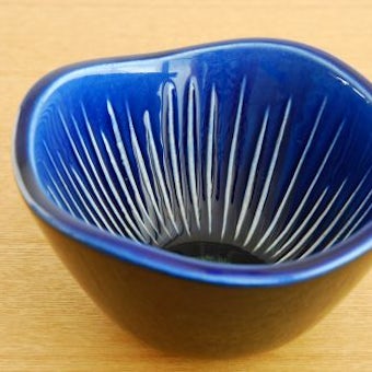 Rorstrand/ロールストランド/お花のような陶器のボウル（ブルー）の商品写真