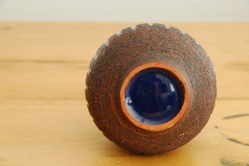 スウェーデンで見つけた陶器の花瓶（ブラウン×ブルー） - 北欧