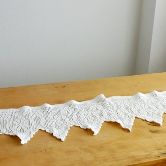 スウェーデンで見つけたレース編みのカフェカーテン（ホワイト）の商品写真